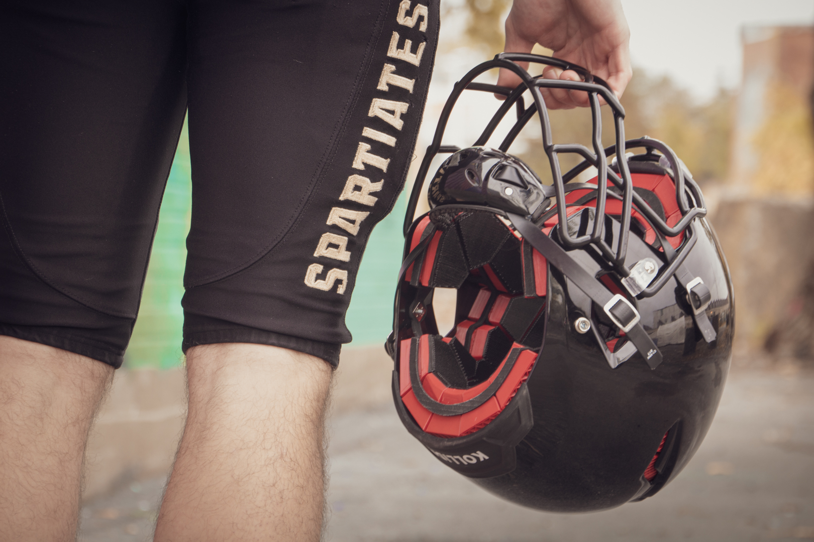 Kollide Football Helmet - Tactix | Firme de design industriel